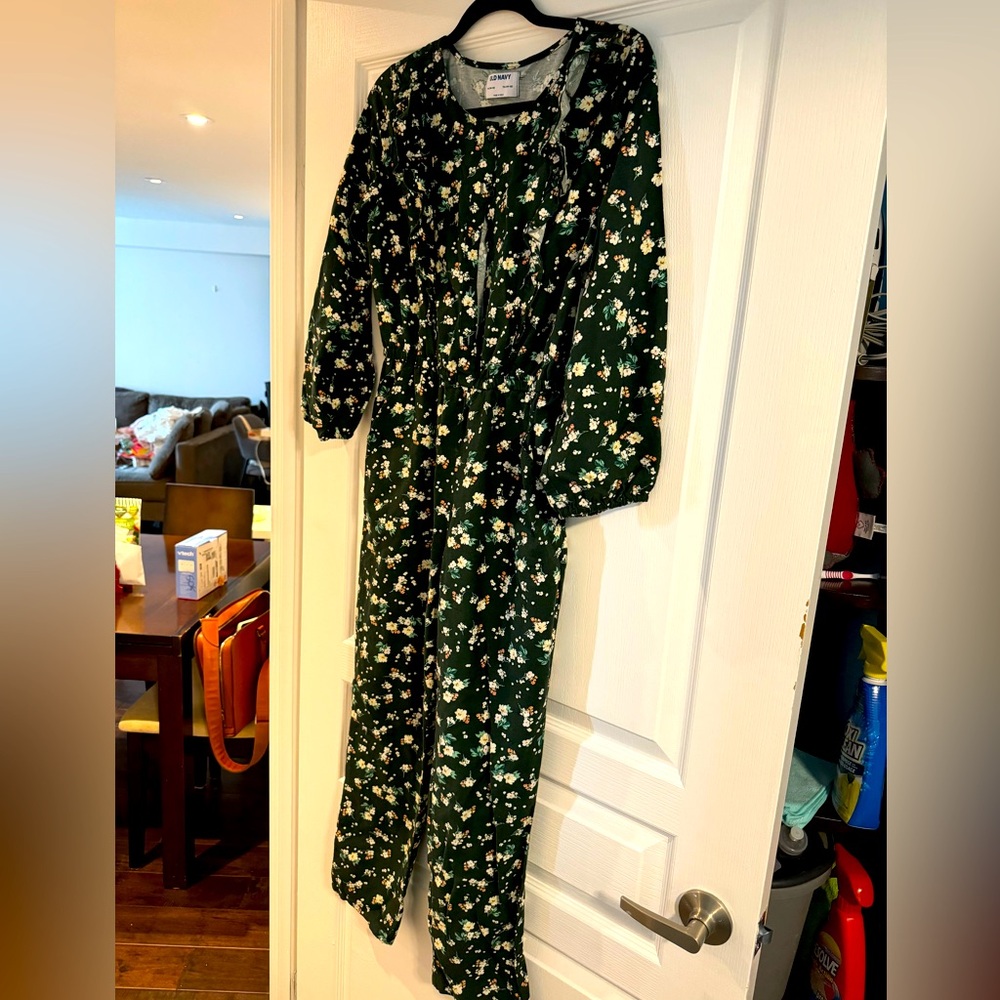 Old Navy BNWT Girls Floral Green Jumpsuit XL (14-16)
